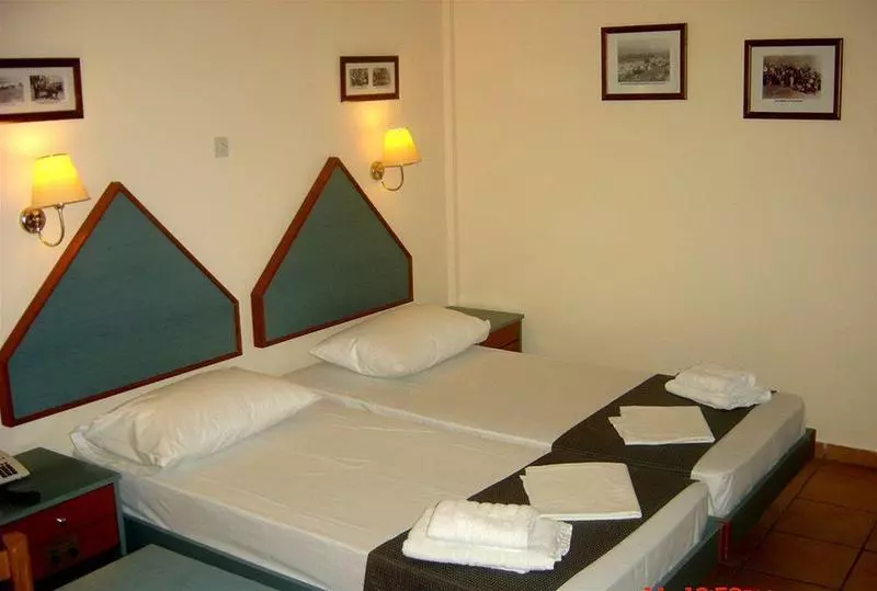 Filoxenia Apartments & Studios