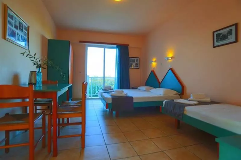 Filoxenia Apartments & Studios