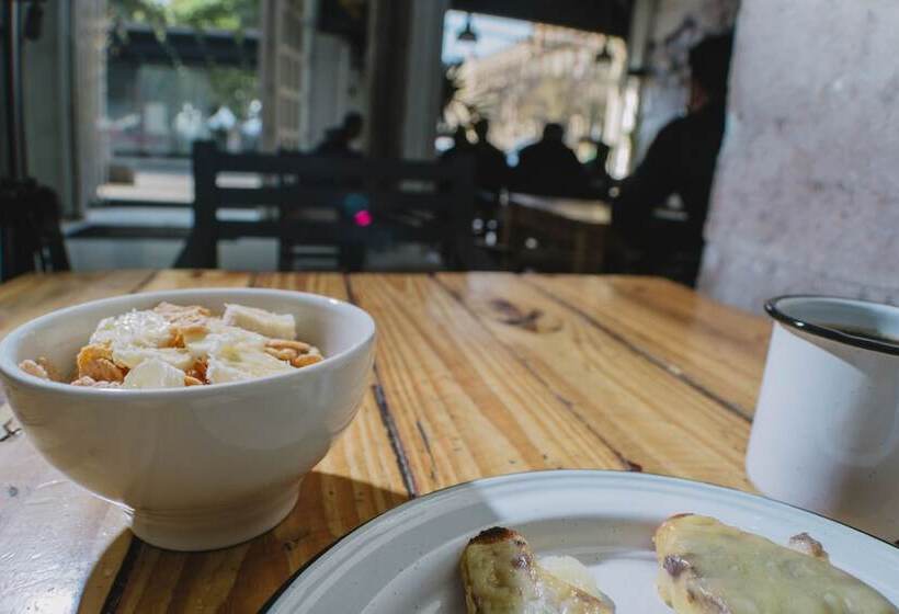 Hostel Mundo Joven Catedral