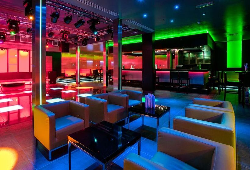 هتل Admiral Grand