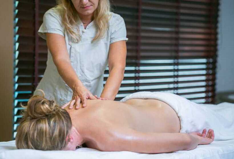 هتل Admiral Grand