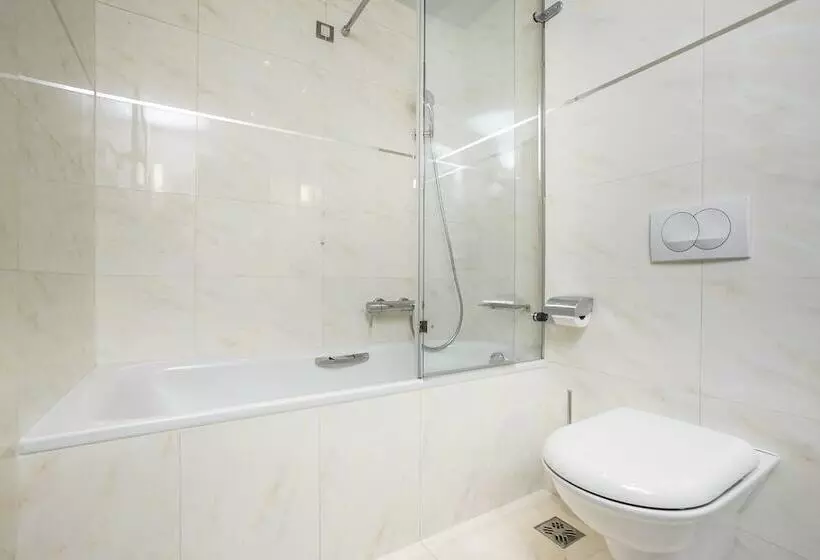 Отель Admiral Grand