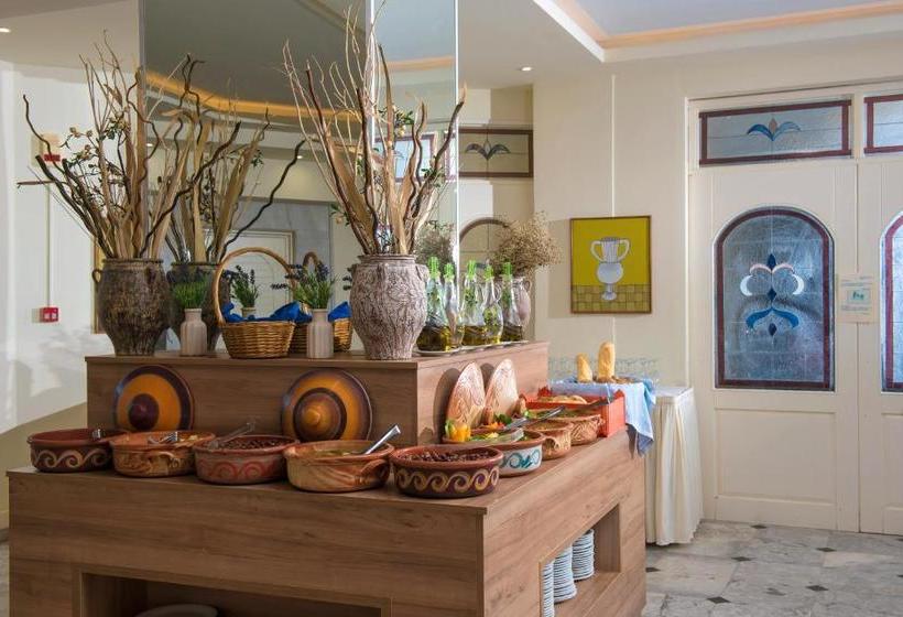 فندق Alexander House