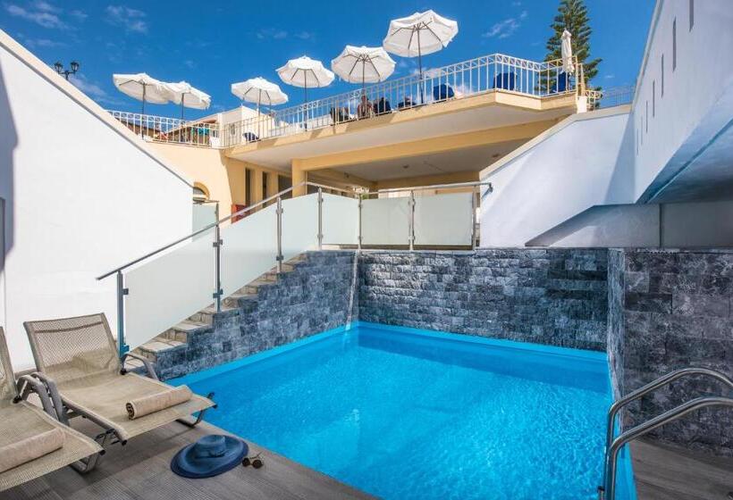 فندق Alexander House