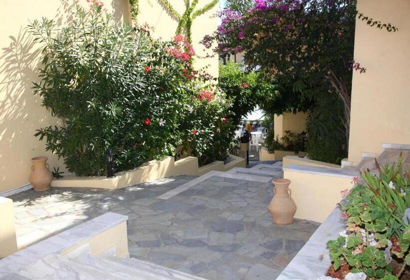 فندق Alexander House