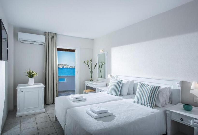 فندق Alexander House