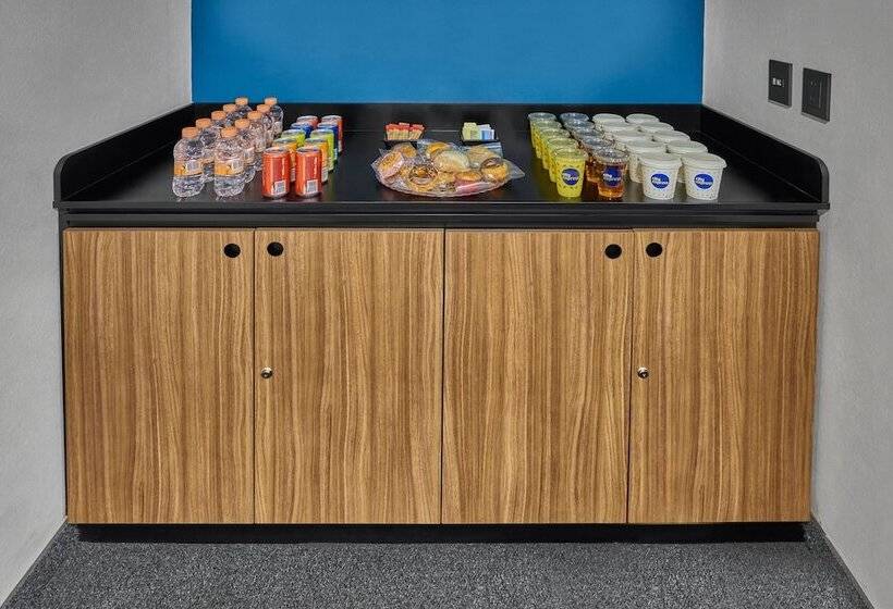 בית מלון כפרי City Express By Marriott Tijuana Rio