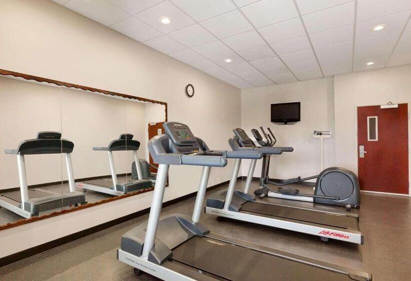 בית מלון כפרי Spark By Hilton Commerce, Ga