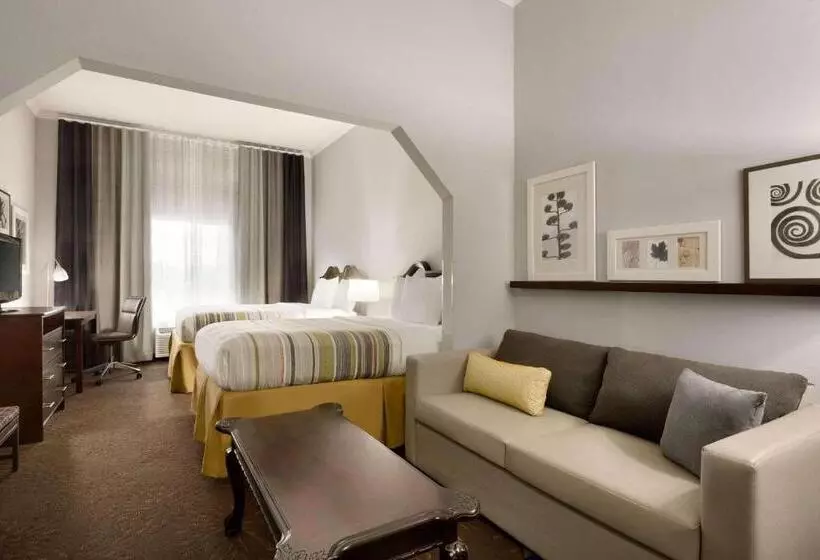 Отель Spark By Hilton Commerce, Ga