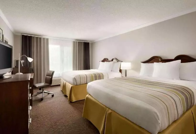 Отель Spark By Hilton Commerce, Ga