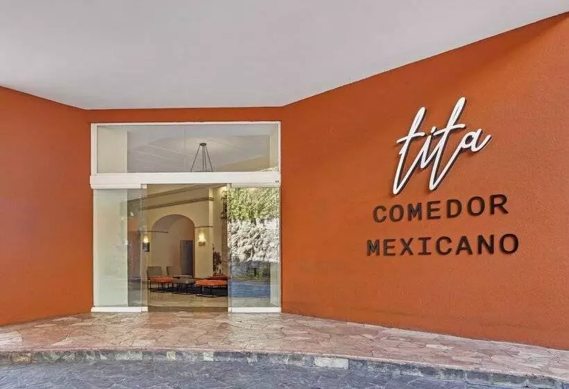 בית מלון כפרי Fiesta Inn Cuernavaca