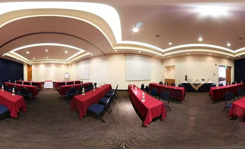 בית מלון כפרי Fiesta Inn Cuernavaca