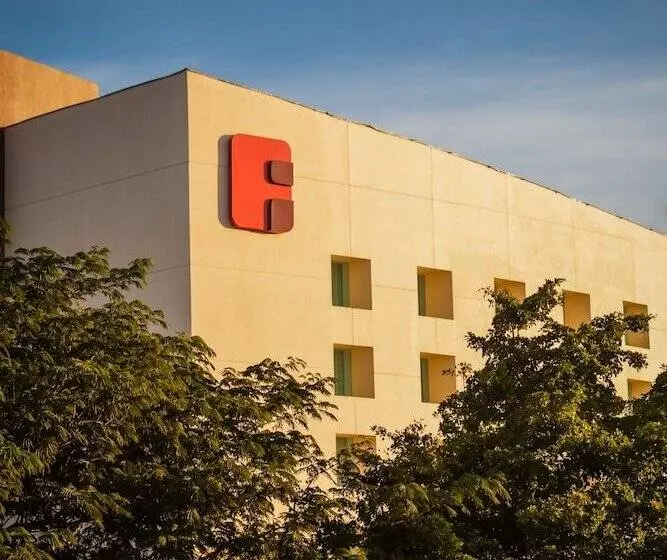 ホテル Fiesta Inn Culiacan