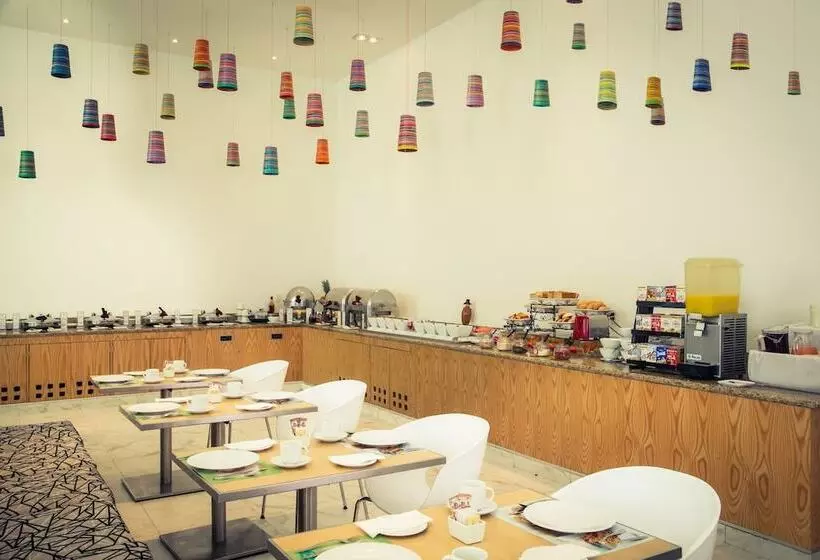 ホテル Fiesta Inn Culiacan