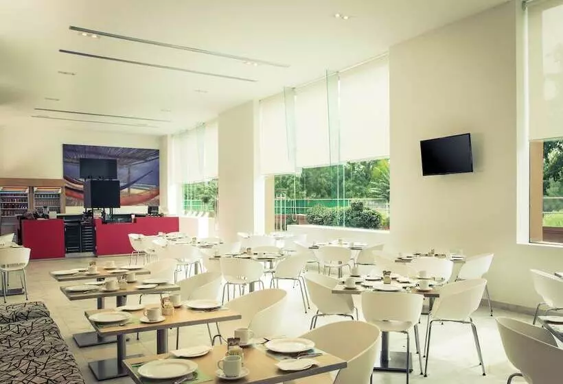 ホテル Fiesta Inn Culiacan