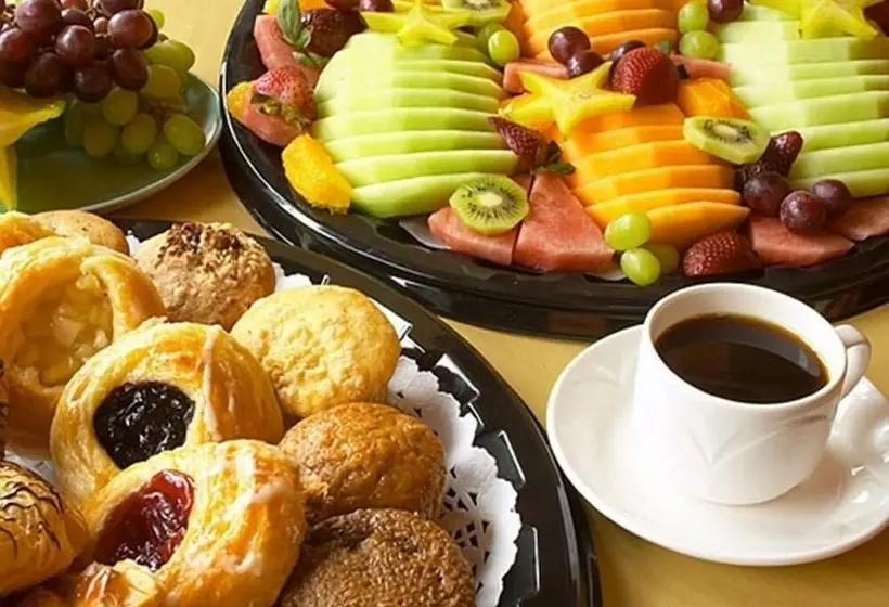 בית מלון כפרי Holiday Inn Express Grande Prairie, An Ihg