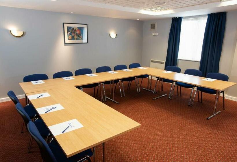 酒店 Knowsley Inn & Lounge