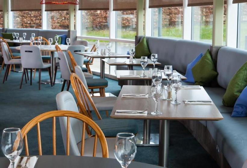 ホテル Holiday Inn Salisbury   Stonehenge, An Ihg