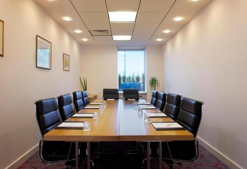 ホテル Holiday Inn Salisbury   Stonehenge, An Ihg