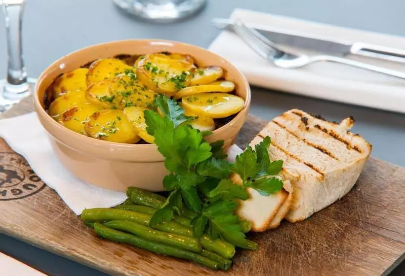 Hotelli Holiday Inn Salisbury   Stonehenge, An Ihg