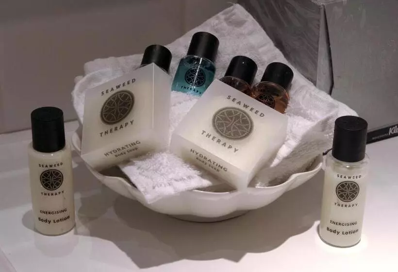 Отель Holiday Inn Salisbury Stonehenge, An Ihg