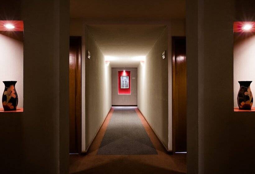 هتل Mision Express Celaya