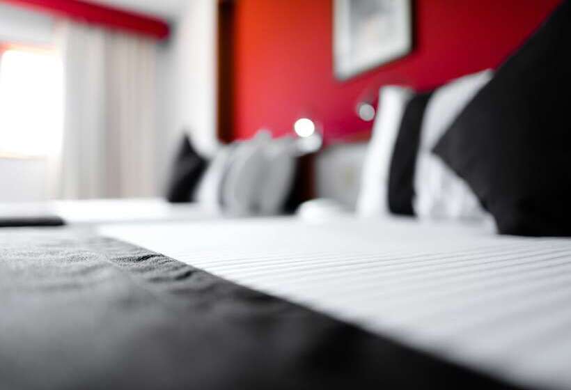 هتل Mision Express Celaya