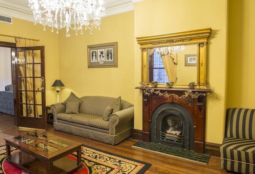 호텔 Palais Royale