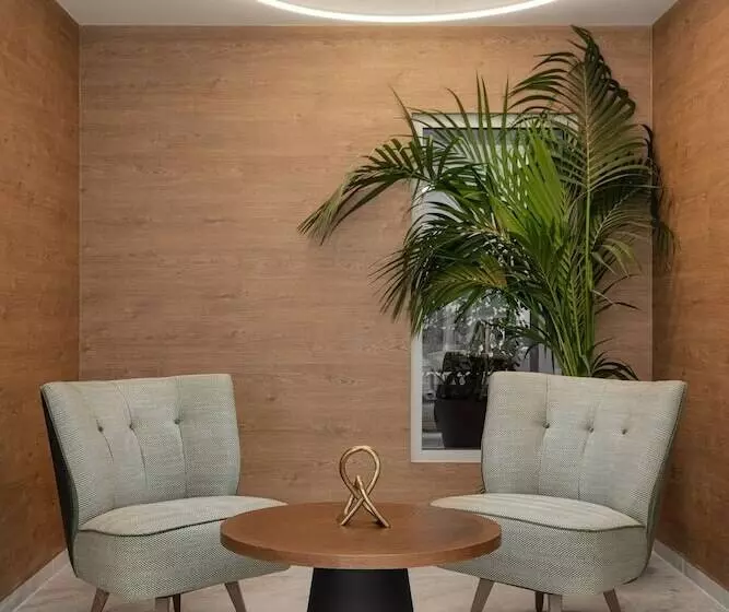 בית מלון כפרי Preveza City Comfort