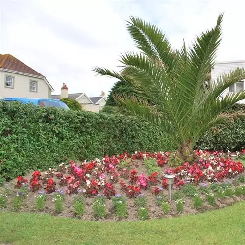 Отель Samares Coast