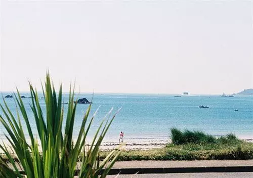 Отель Samares Coast