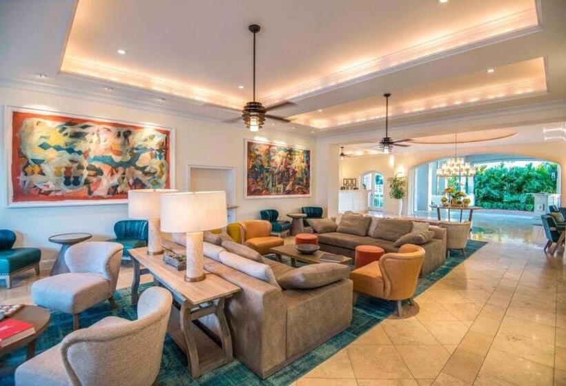 هتل Seven Stars Resort & Spa