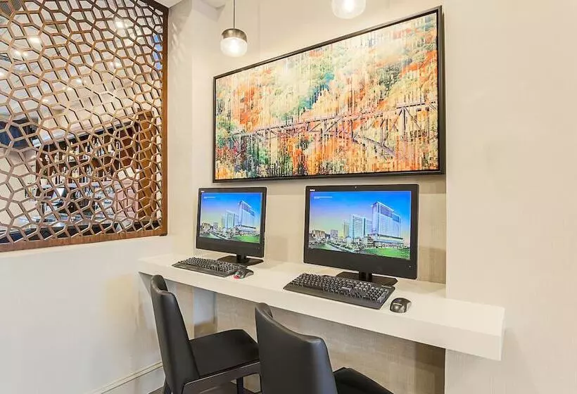 ホテル Sheraton Tarrytown