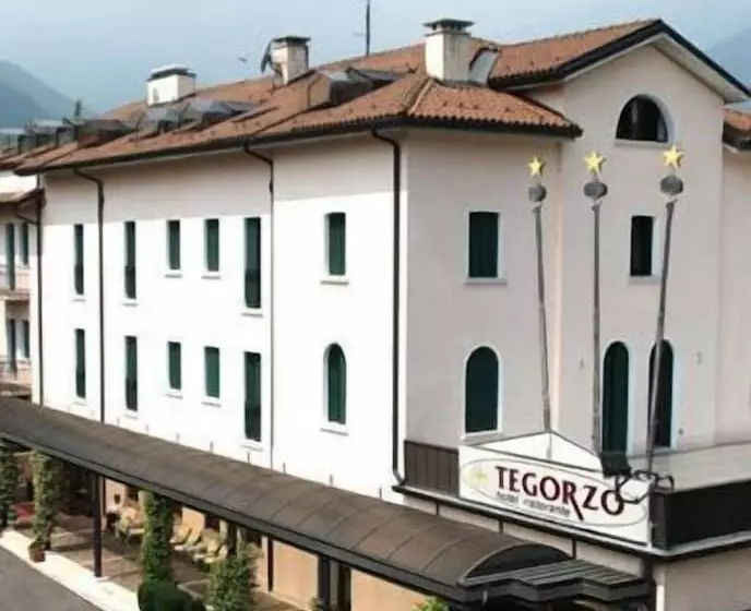 ホテル Tegorzo