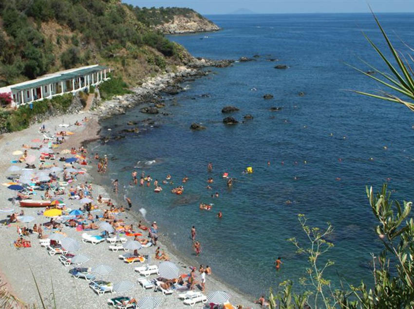 אתר נופש Cirucco Bay  & Camping