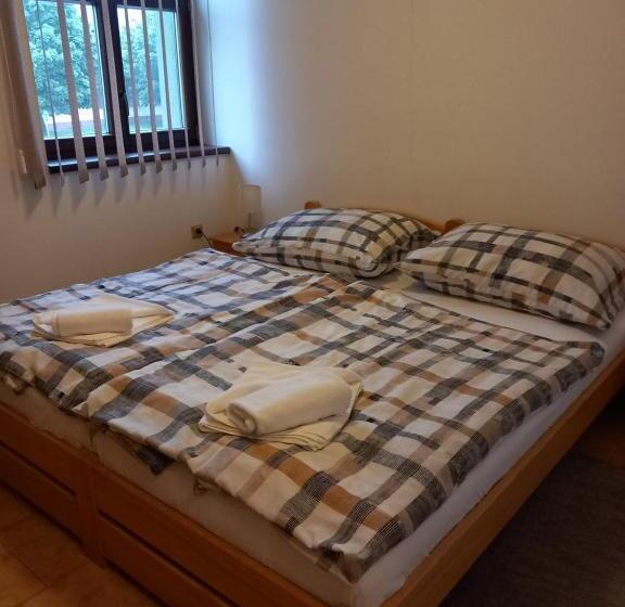 Отель Penzion Bernardýn