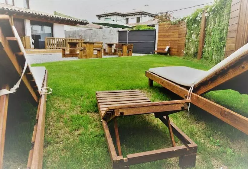 Apartamentos La Playina