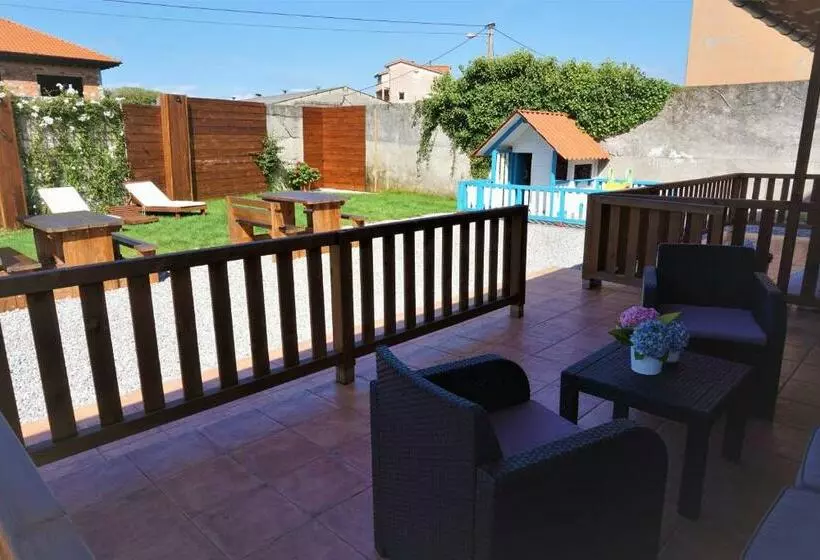 Apartamentos La Playina