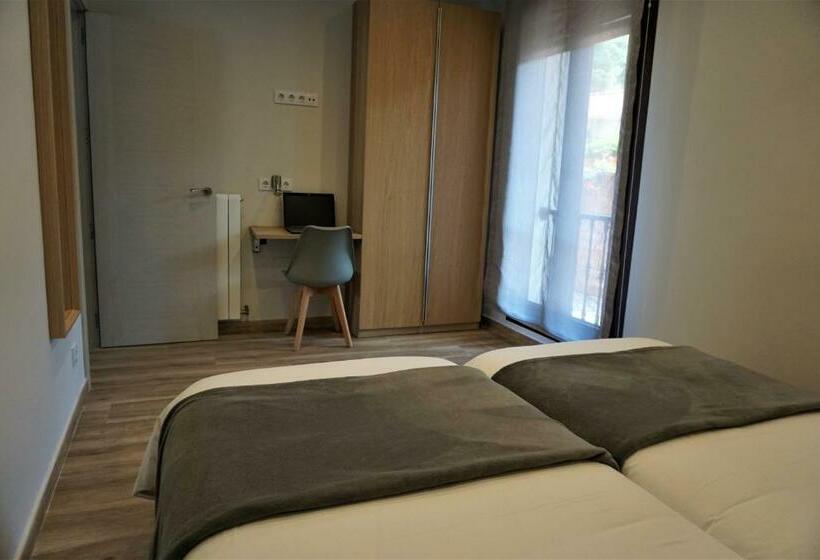 Apartamentos La Playina