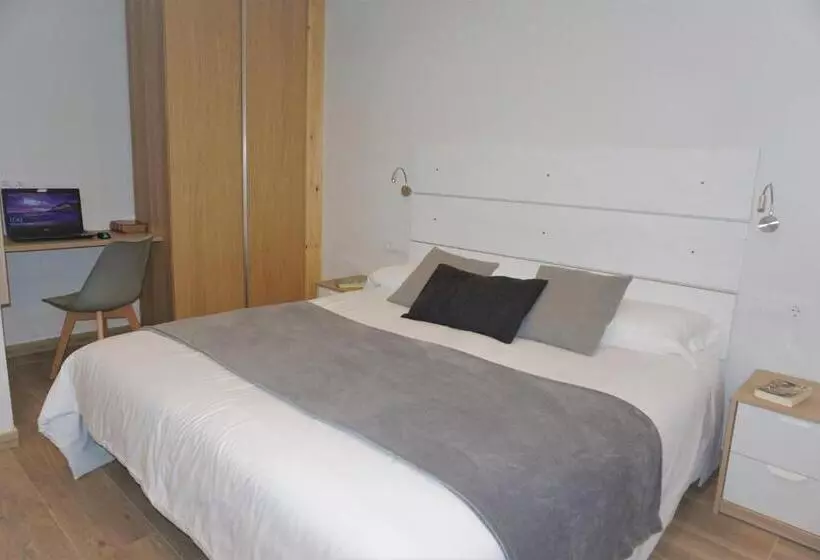 Apartamentos La Playina