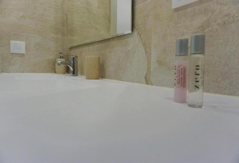 Apartamentos La Playina