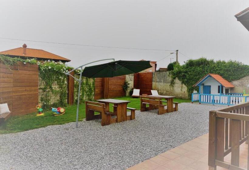 Apartamentos La Playina