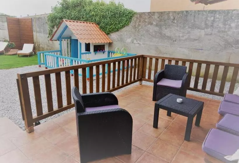 Apartamentos La Playina