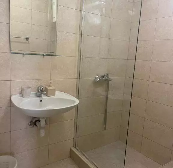 پانسیون Guest House Jasna