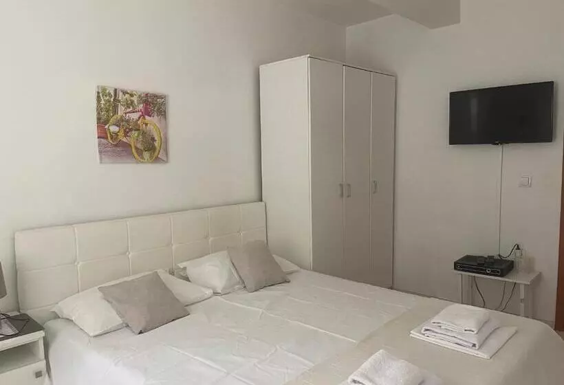 پانسیون Guest House Jasna