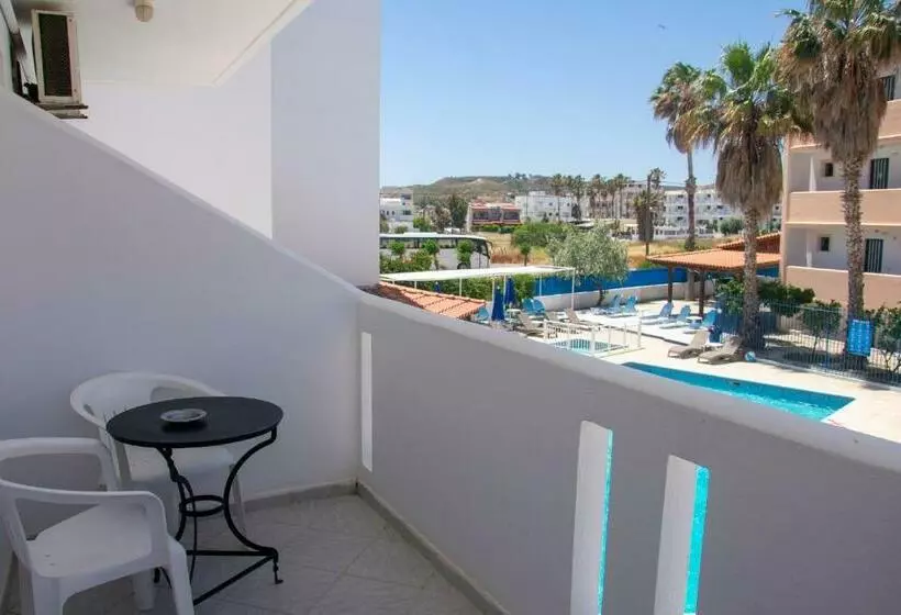 ホテル Harriets Apartments