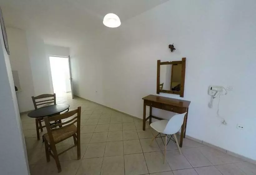 ホテル Harriets Apartments