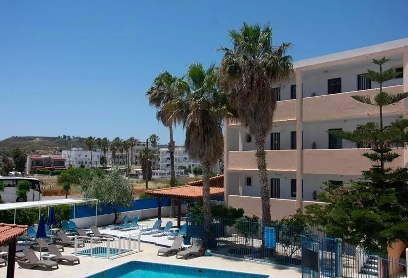 ホテル Harriets Apartments