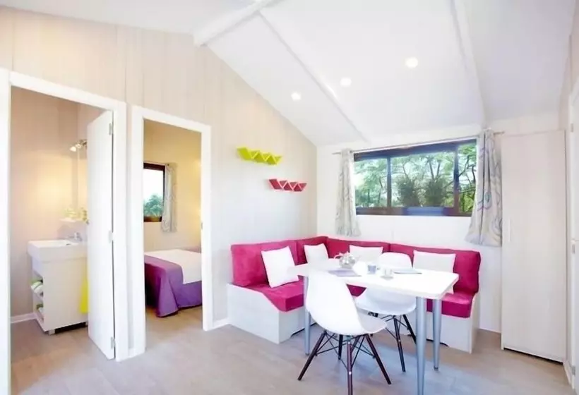 Hotelli Los Gallardos Leisure