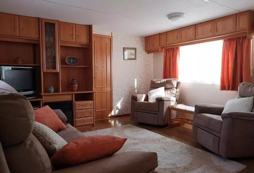 Hotelli Los Gallardos Leisure